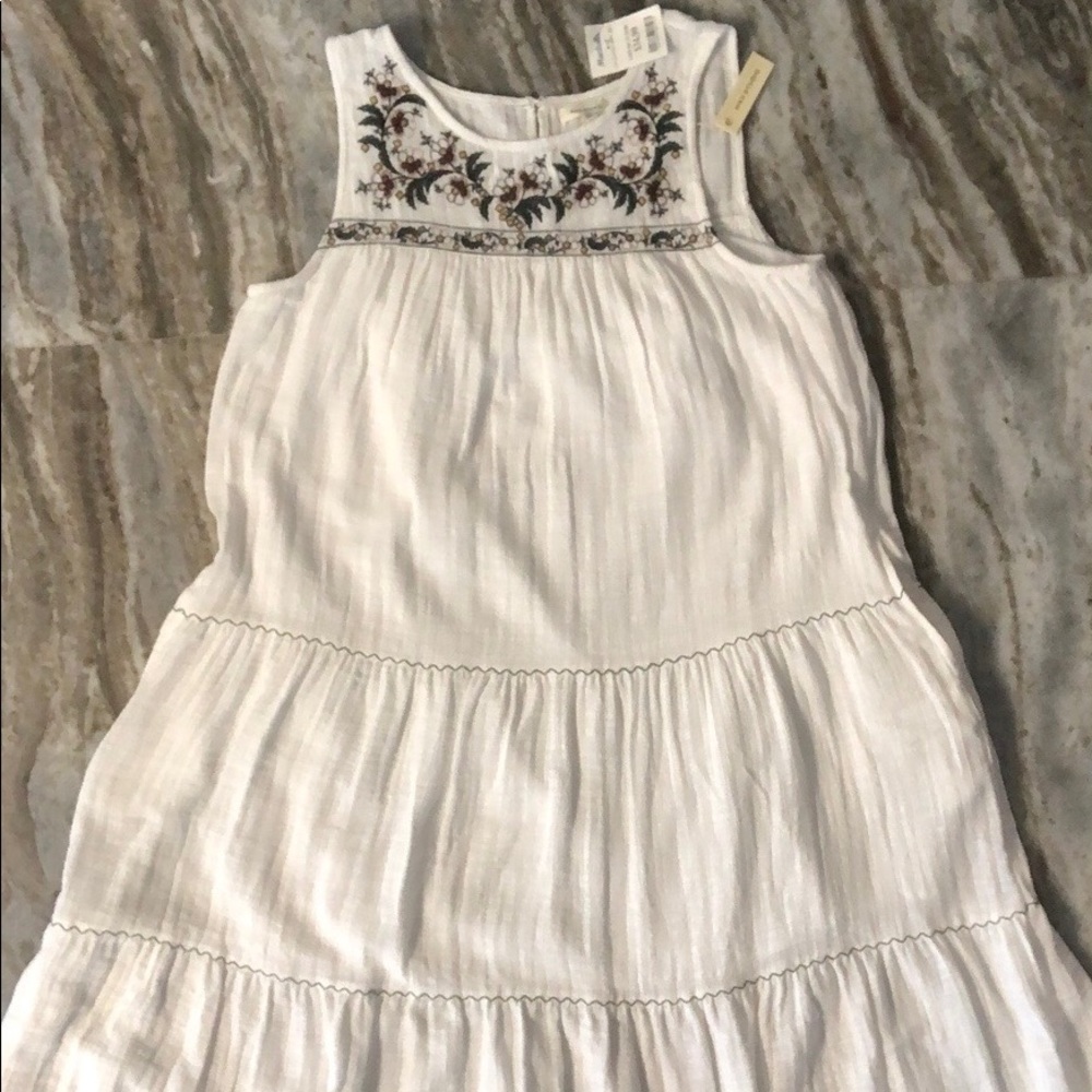 NWT Max Studio White Floral Lined Maxi Dress